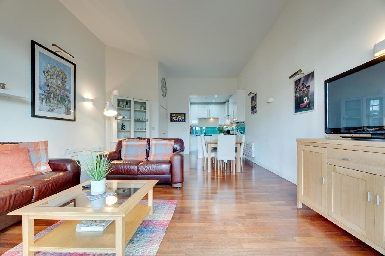 Crown Apartments 3B By Week2Week ニューカッスル・アポン・タイン エクステリア 写真